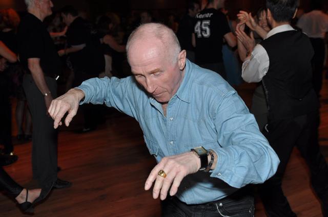 min 2012 11 11 station danse 337